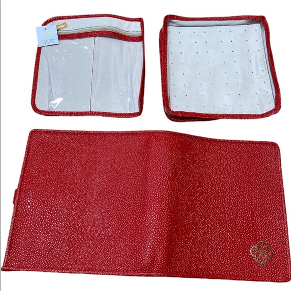 Kendra Scott The Zip Away Small Jewelry Organizer In Red Stingray NWT - Picture 5 of 10